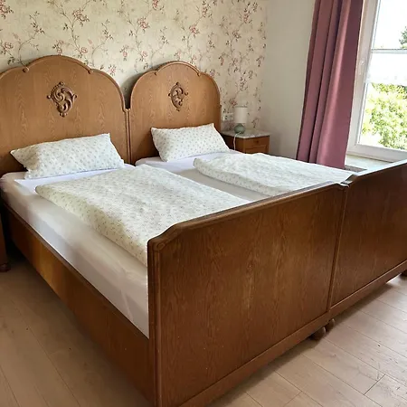 Ihre Behagliche Bei Frau Holle
